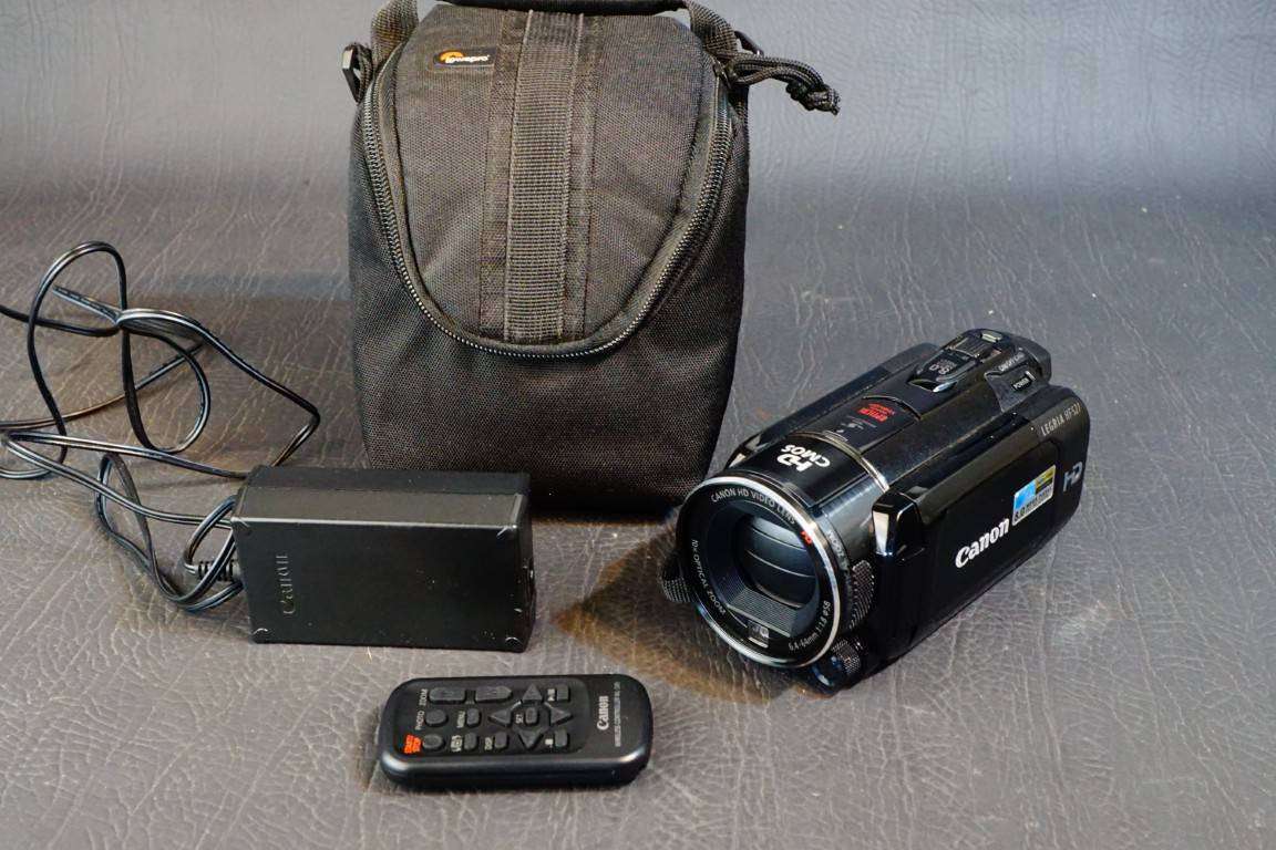 Canon Legria/VIXIA HF S21 Full HD 1080p 8.59MP Handycam Camcorder Camera **Great Condition*