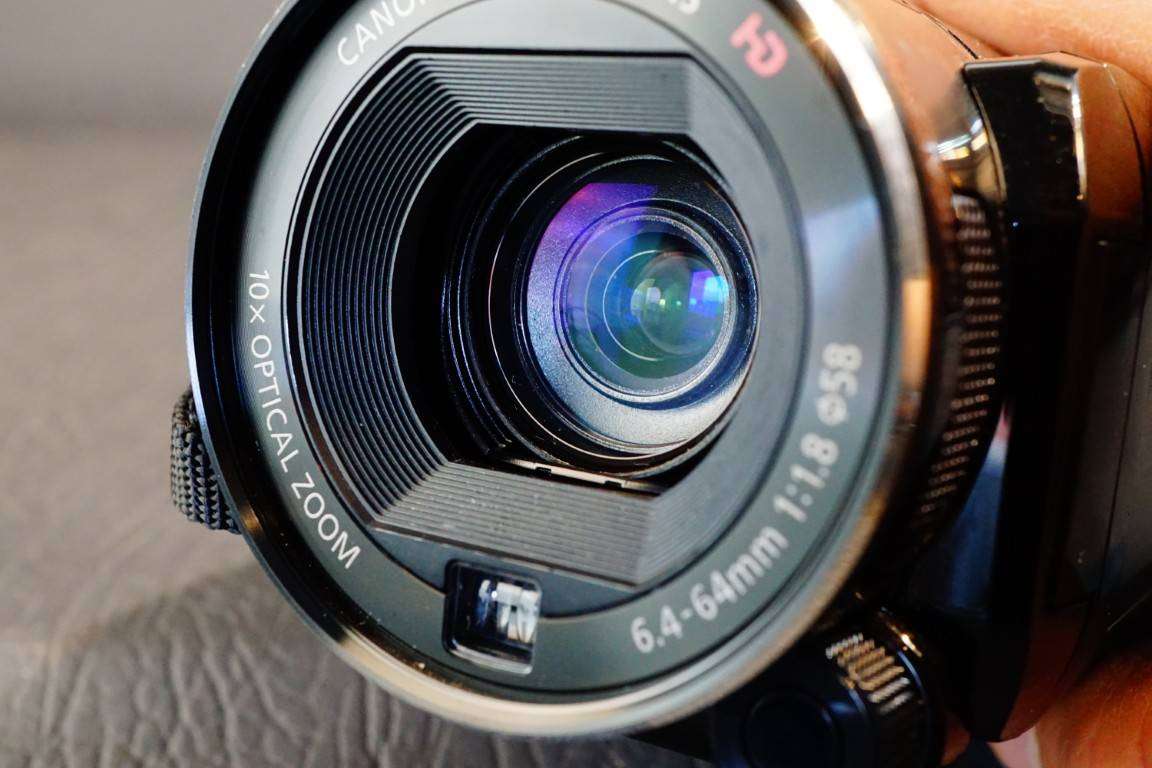 Canon Legria/VIXIA HF S21 Full HD 1080p 8.59MP Handycam Camcorder Camera **Great Condition*