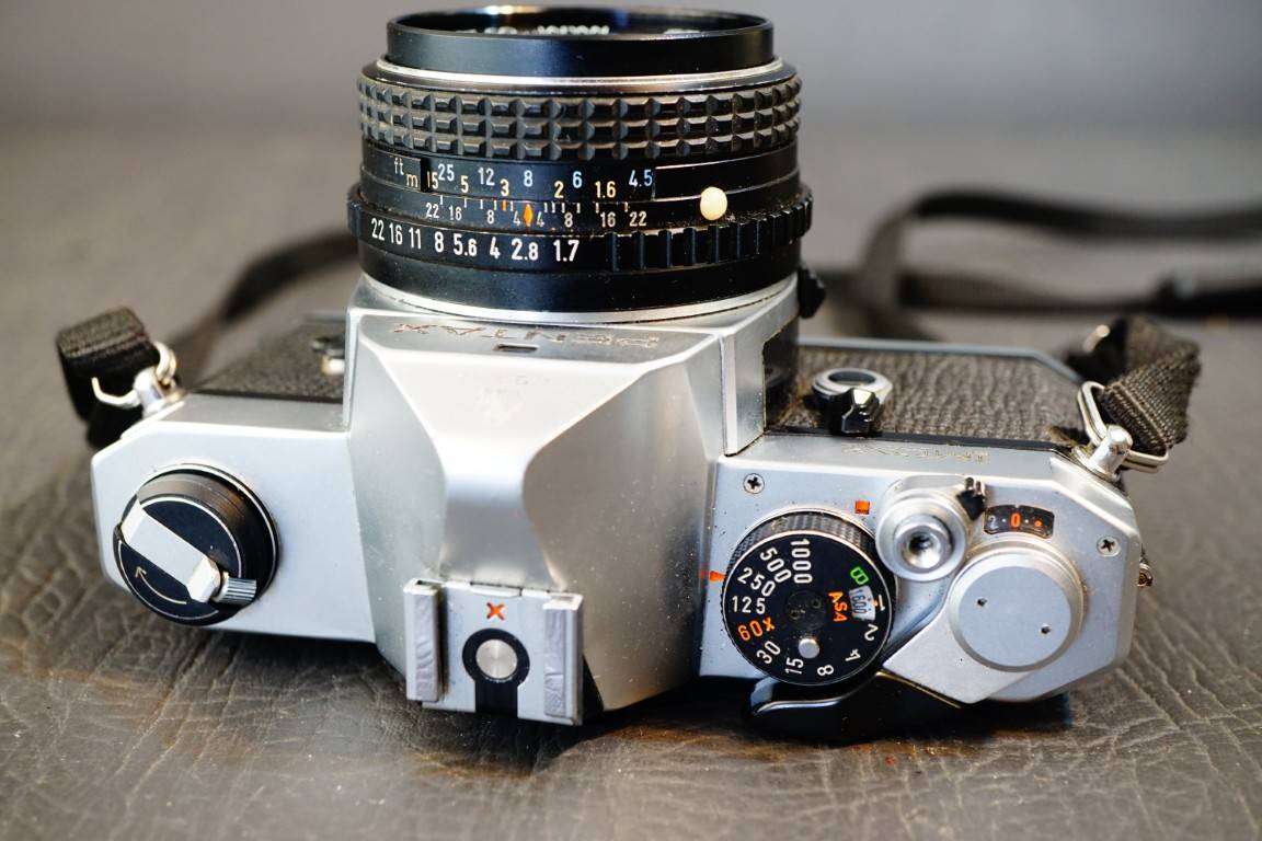 Pentax MX 35mm SLR Film Camera with Pentax 50mm F1.7 Lens  **Great Condition**