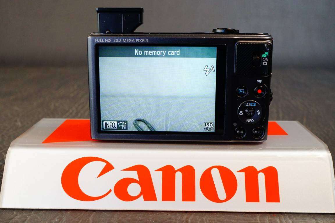 Canon Powershot SX620 HS 20.2MP Compact Digital Digital Camera with 25X Zoom Lens *Great Condition*