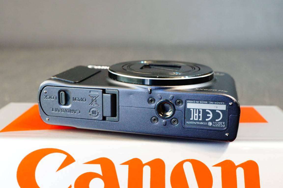 Canon Powershot SX620 HS 20.2MP Compact Digital Digital Camera with 25X Zoom Lens *Great Condition*