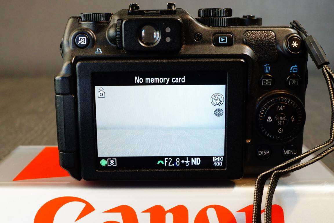 Canon PowerShot G12 10.0MP Compact Digital Digital Camera with 5X Zoom Lens **Great Condition**