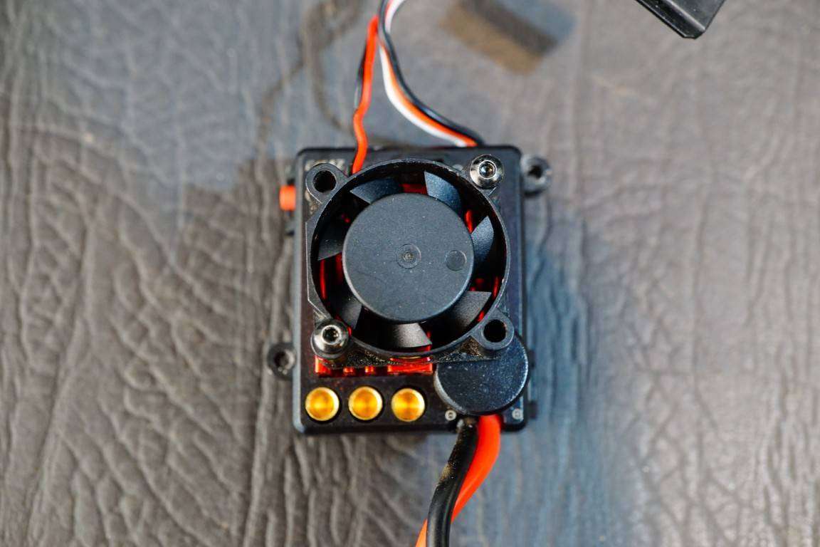Angry Snail 2852 4400Kv Motor with 45Amp Esc **Good Condition**