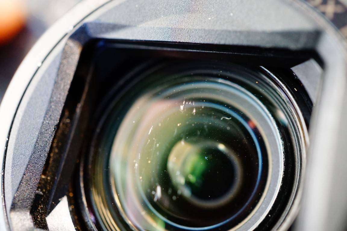 Canon PowerShot G12 10.0MP Compact Digital Digital Camera with 5X Zoom Lens **Good Condition**