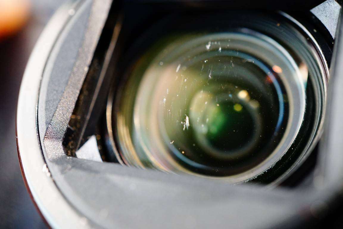 Canon PowerShot G12 10.0MP Compact Digital Digital Camera with 5X Zoom Lens **Good Condition**