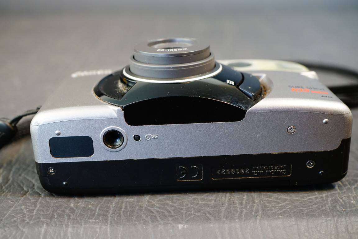 Canon Sure Shot 105 Zoom Point and Shoot AF Film Camera with 38-105mm Zoom Lens  **Great Condition**