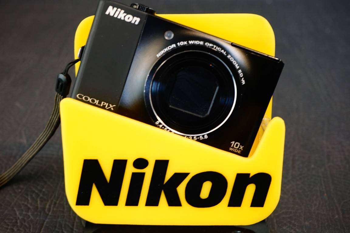 Nikon COOLPIX S8000 14.2MP Compact Digital Camera **Good Condition**