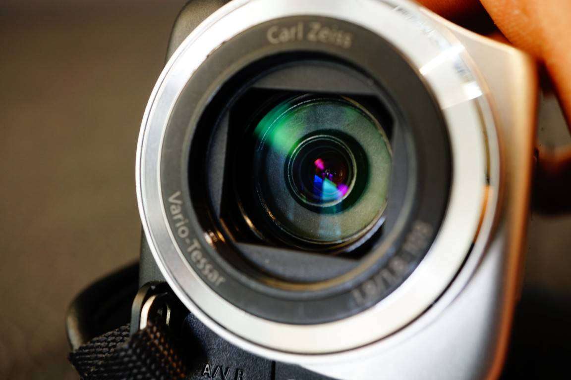 Sony Handycam DCR-SR37 Camcorder with 60GB HDD **Great Condition*