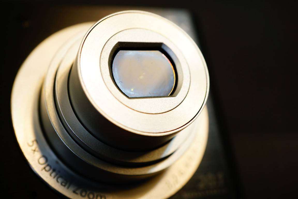 Sony Cybershot DSC W800 20.1MP Compact Digital Camera 5x Zoom Lens **Great Condition**