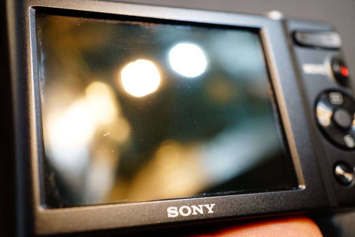 Sony Cybershot DSC W800 20.1MP Compact Digital Camera 5x Zoom Lens **Great Condition**