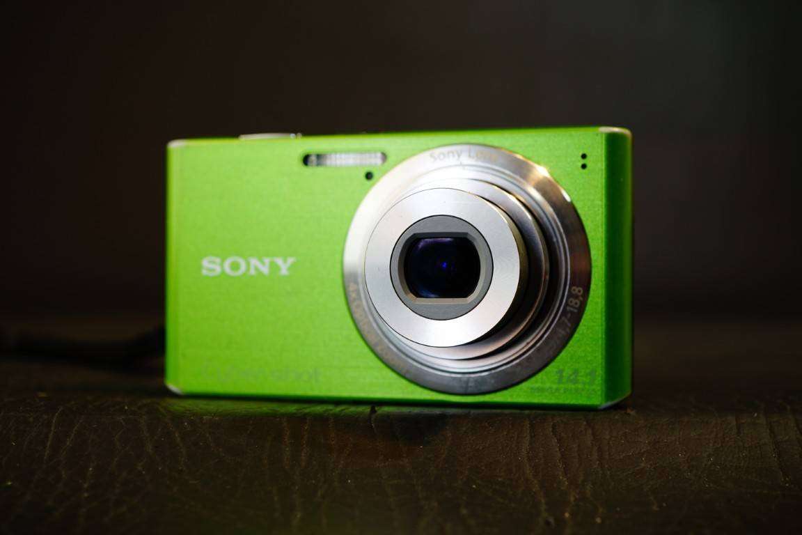 Sony Cyber-shot DSC-W610 14.1MP Compact Digital Camera 4x Zoom Lens **Great Condition**