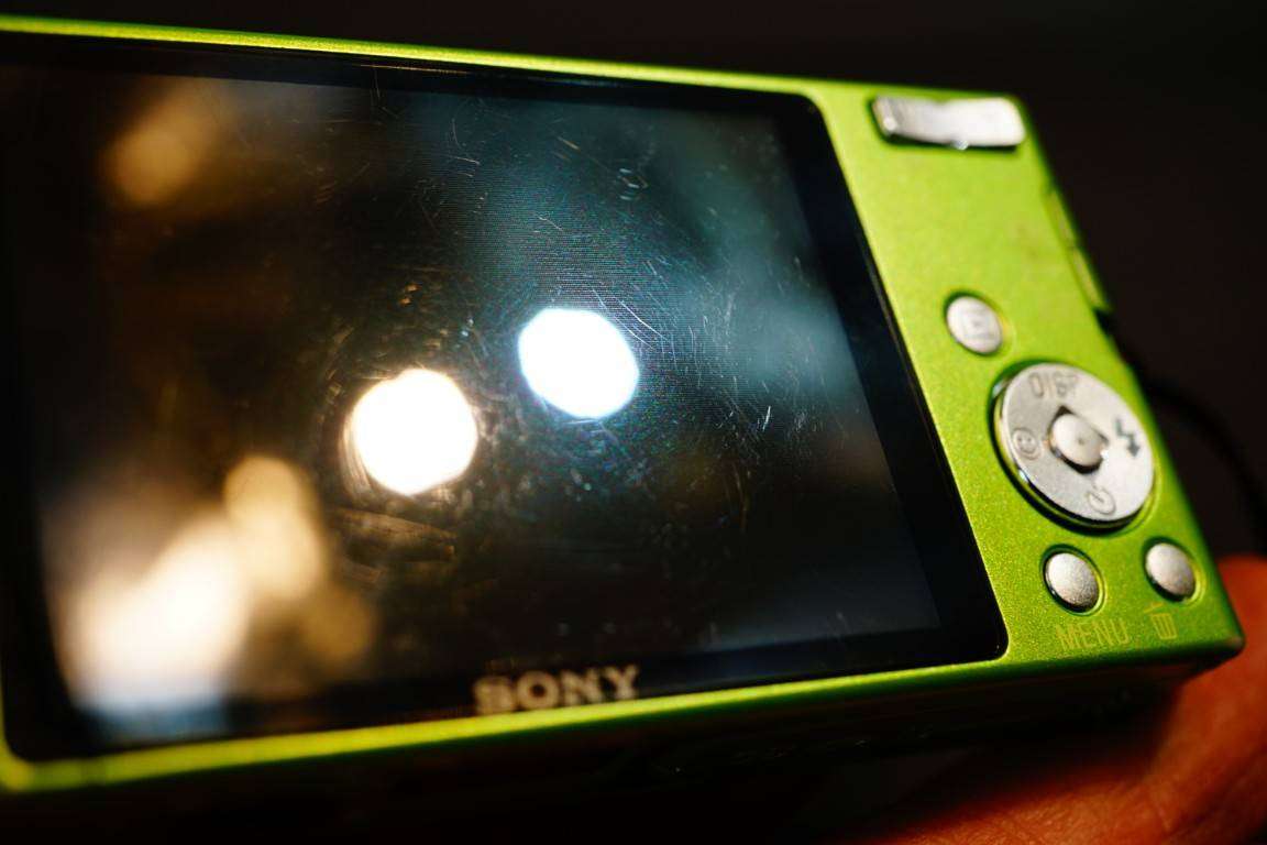 Sony Cyber-shot DSC-W610 14.1MP Compact Digital Camera 4x Zoom Lens **Great Condition**