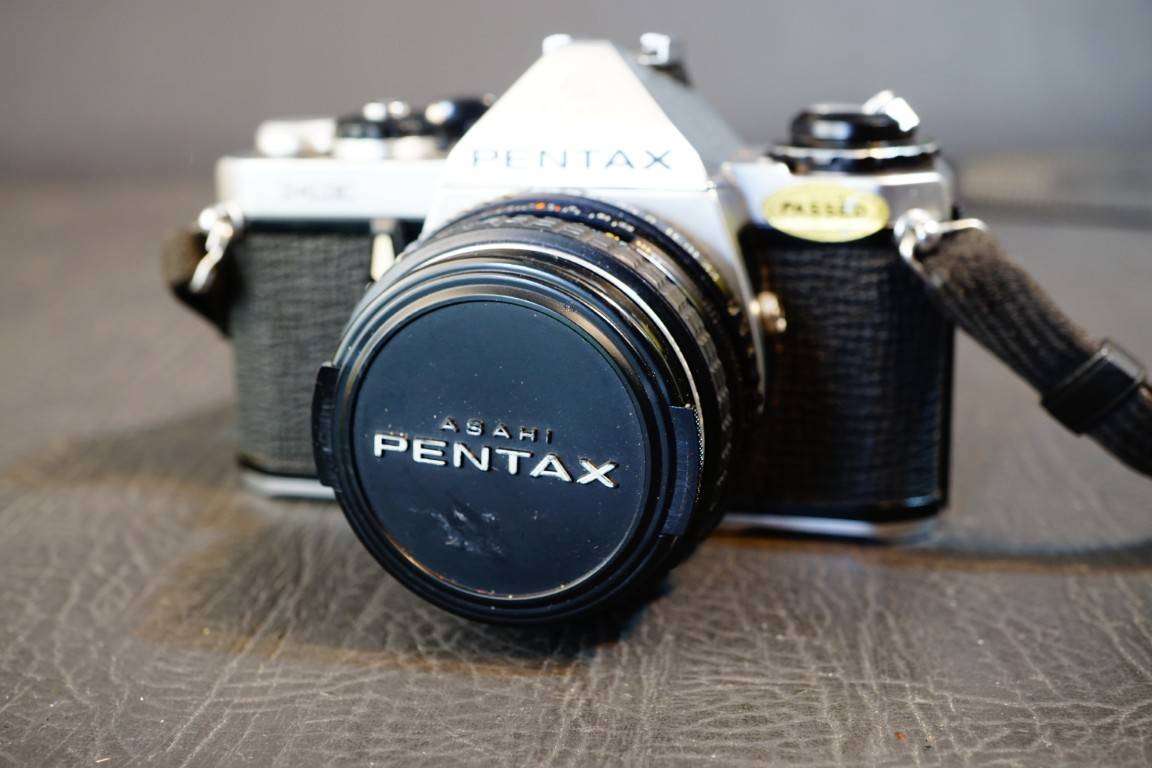 Pentax ME 35mm SLR Camera with Pentax 50mm F1.7 Lens   **Great Condition**