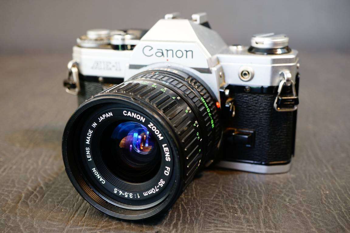 Canon AE1 35mm SLR Camera with Canon FD 35-70mm F3.5-4.5 Lens   **Great Condition**