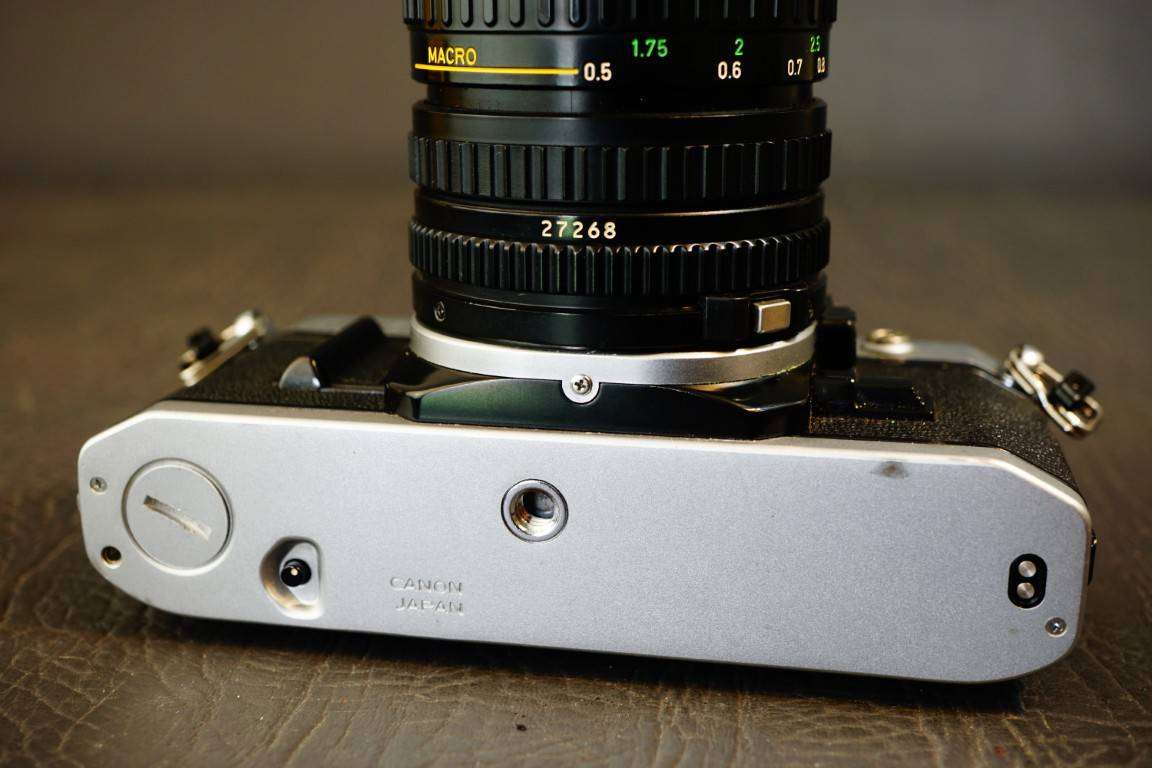 Canon AE1 35mm SLR Camera with Canon FD 35-70mm F3.5-4.5 Lens   **Great Condition**