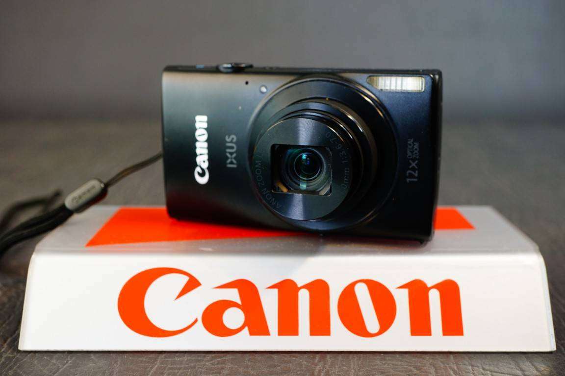 Canon IXUS 170 20.2MP Compact Digital Digital Camera with 12X Zoom Lens **Good Condition**