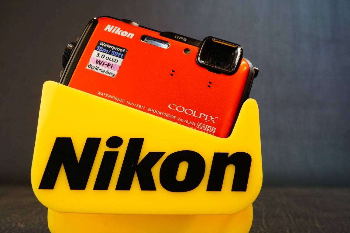 Nikon Coolpix AW110 16.0MP Waterproof Digital Camera **Great Condition**