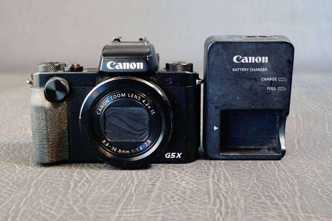 Canon PowerShot G5X Compact Digital Camera 20.2MP with 5x Optical Zoom  **Great Condition**
