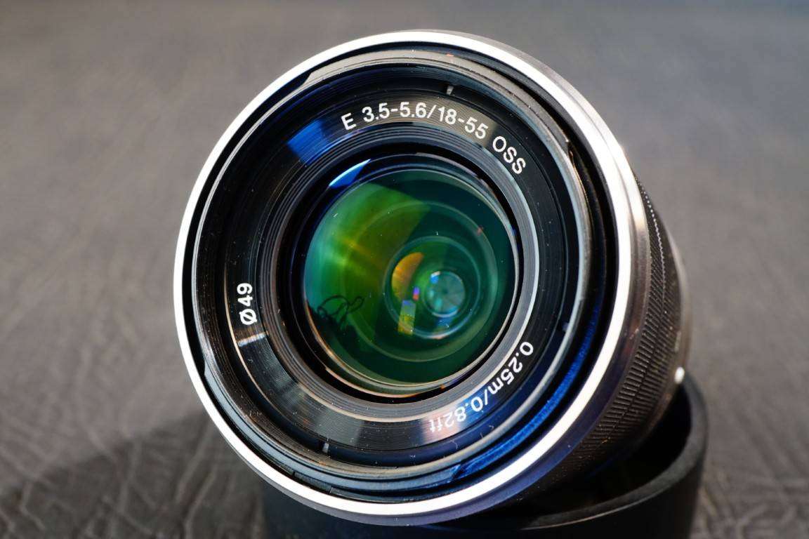 Sony E 18-55mm f/3.5-5.6 OSS Zoom Lens E Mount SEL1855 **Great Condition**