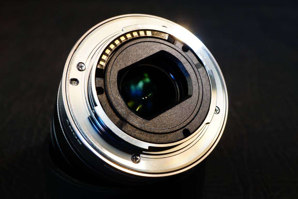 Sony E 18-55mm f/3.5-5.6 OSS Zoom Lens E Mount SEL1855 **Great Condition**