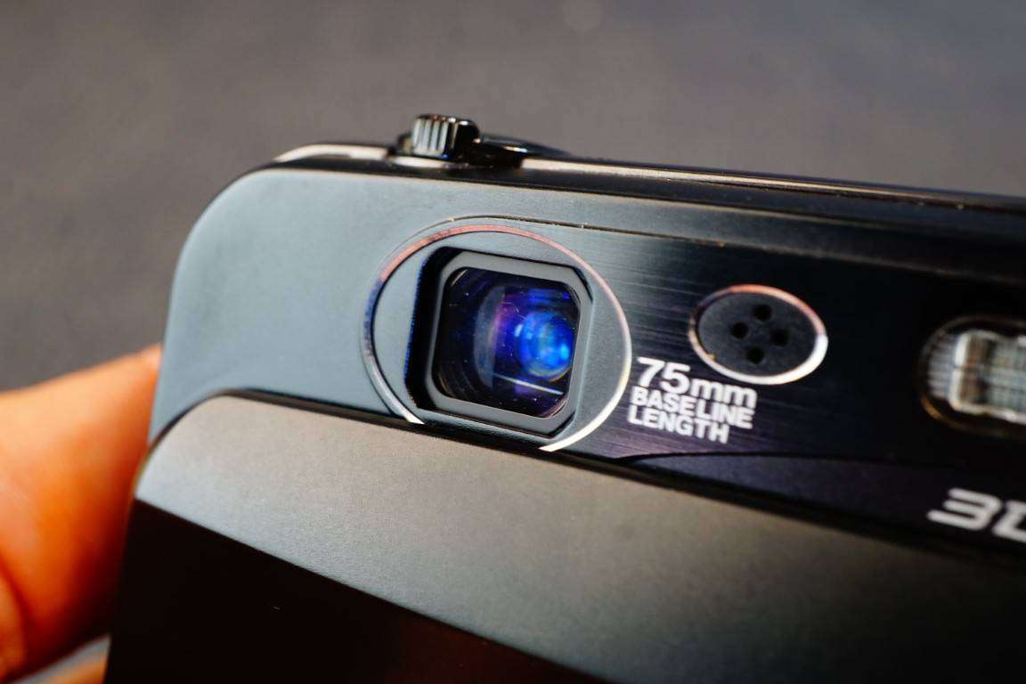 Fujifilm Finepix Real 3D Digital Camera FX-3D W3 Japan Very Rare**Great Condition**