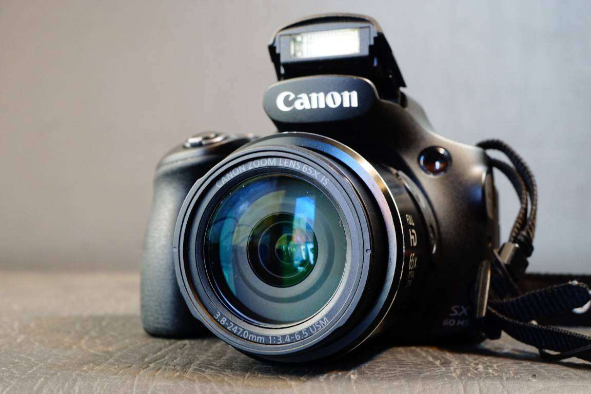 Canon PowerShot SX 60 HS Black 16.1 MP 65x Optical Zoom Digital Camera **Great Condition**
