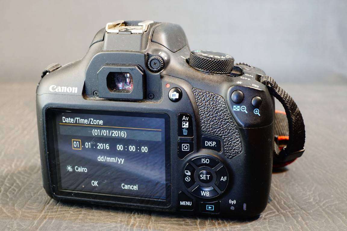 Canon EOS 1300D 18mp DSLR with a Canon 18-55mm lens **Great Condition**