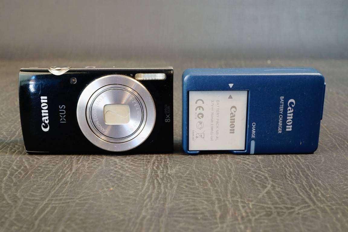 Canon IXUS 185 Compact Digital Camera 20MP 8X Optical Zoom **Good Condition**