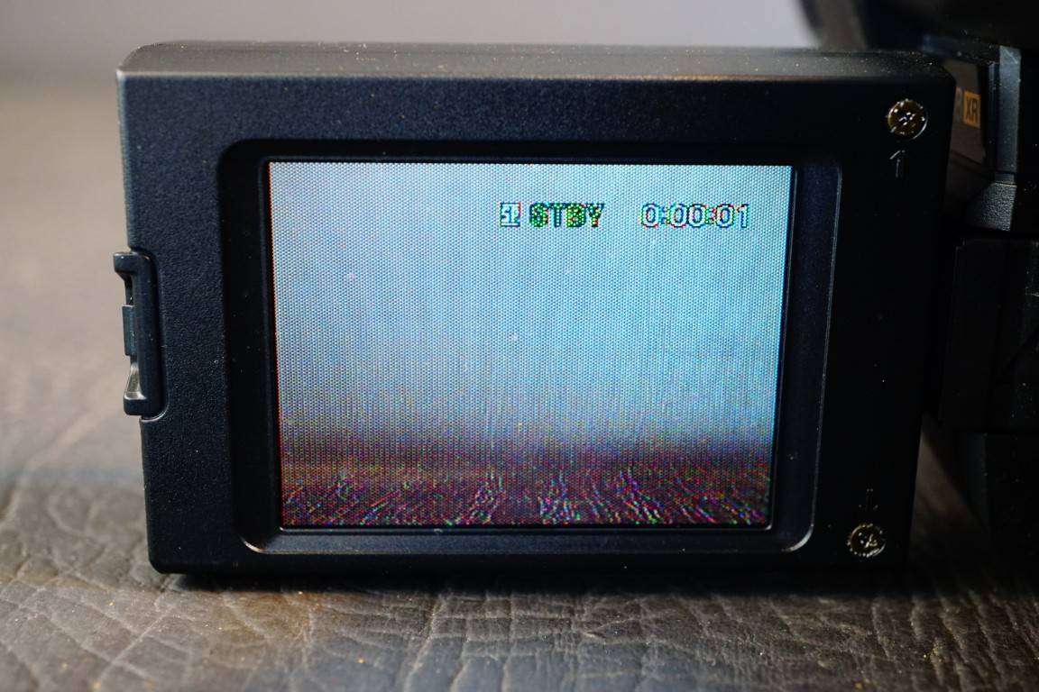 Sony Handycam DCR-TRV3E CCD Digital 8 Video Camera HANDYCAM Camcorder **Great Condition**