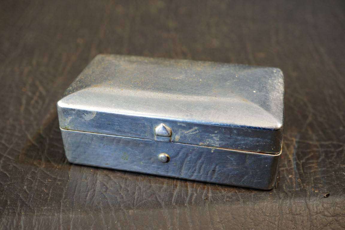 Vintage Gillette Double Sided Safety Razor with Steel Carry Case **Great Condition**