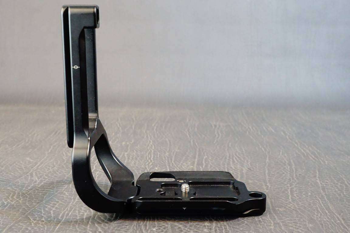 Really Right Stuff (RRS) BMBD18-L Grip for Nikon D850 Cameras **Great Condition**