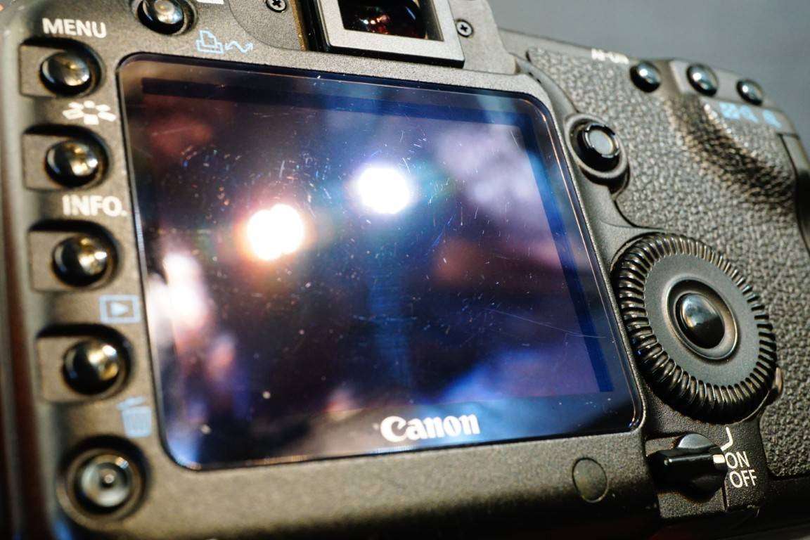 Canon EOS 5D Mark II 21.1MP Digital SLR Body with Full Frame Sensor **Great Condition**
