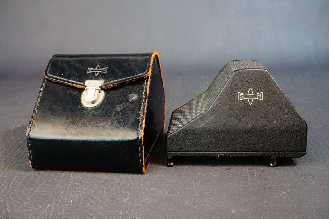 Mamiya Prism Finder For TLR Film Cameras C220 C330 Etc... **Great Condition**