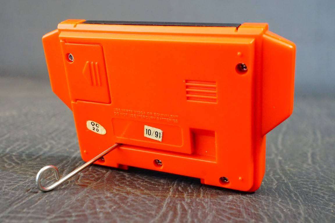 Vintage Systema Car F1 Race Handheld LCD Game with original Packaging - 1980s **Great Condition**