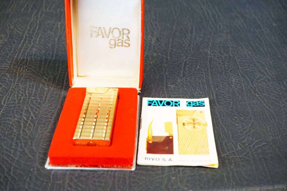 Vintage Rivo Swiss Made Lighter Lucerne Switzerland **Great Condition**