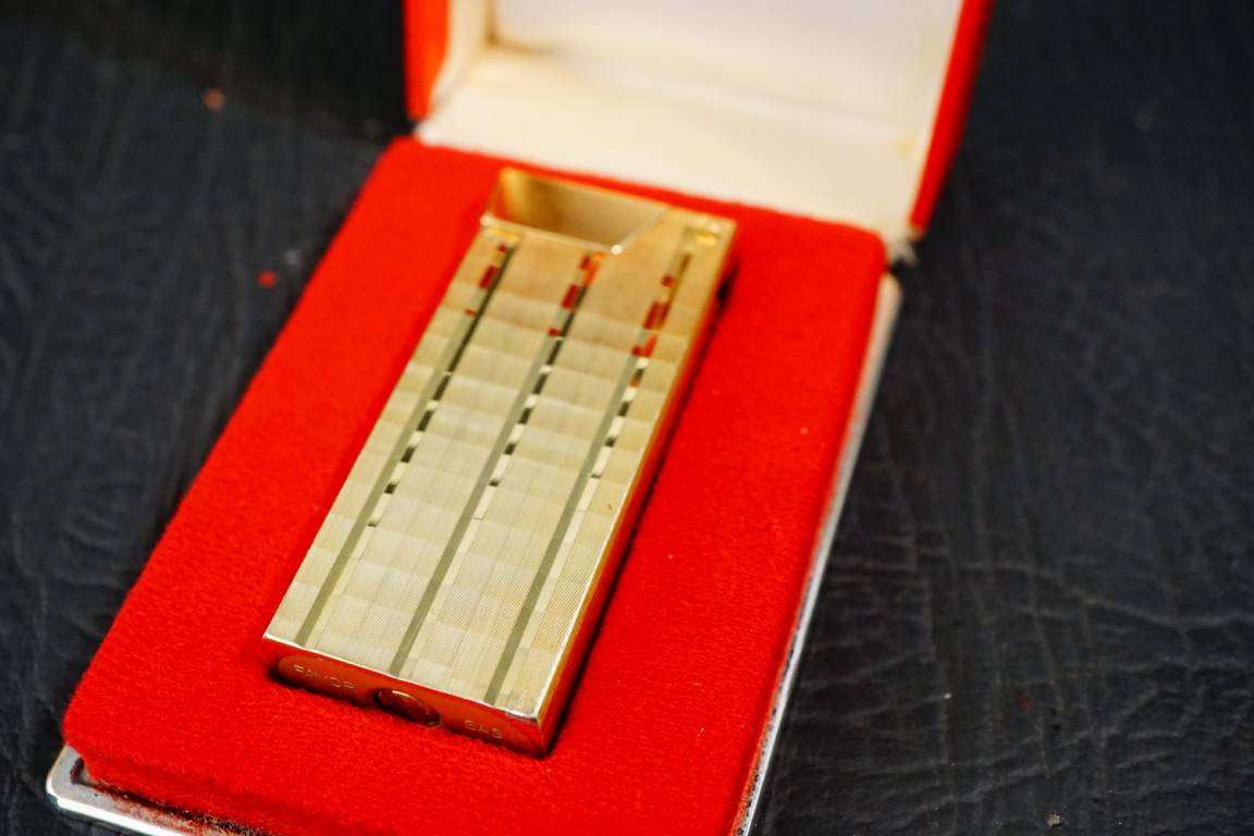 Vintage Rivo Swiss Made Lighter Lucerne Switzerland **Great Condition**