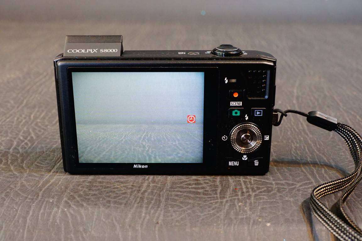 Nikon COOLPIX S8000 14.20MP 10x Optical Zoom Compact Digital Camera **Great Condition**