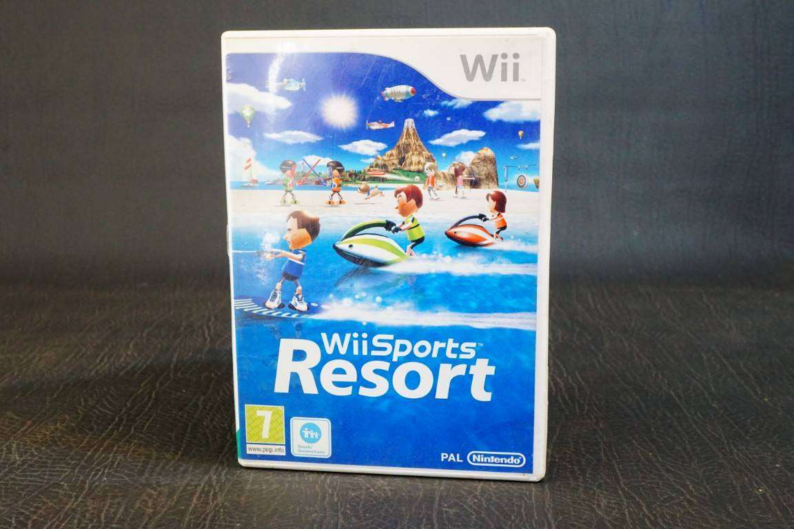Wii Sports Resort (Nintendo Wii, 2009) Complete with Manual
