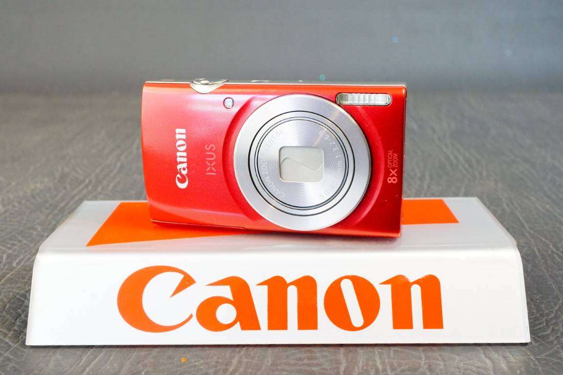 Canon IXUS 185 Compact Digital Camera 20MP 8X Optical Zoom + Original Packaging **Great Condition**