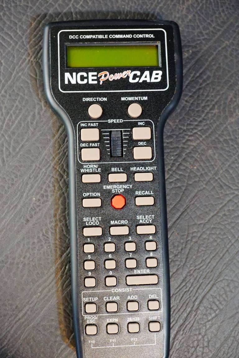 NCE 0025 Power Cab Complete DCC Starter System Set w Power Supply 524-0025 **Excellent Condition**