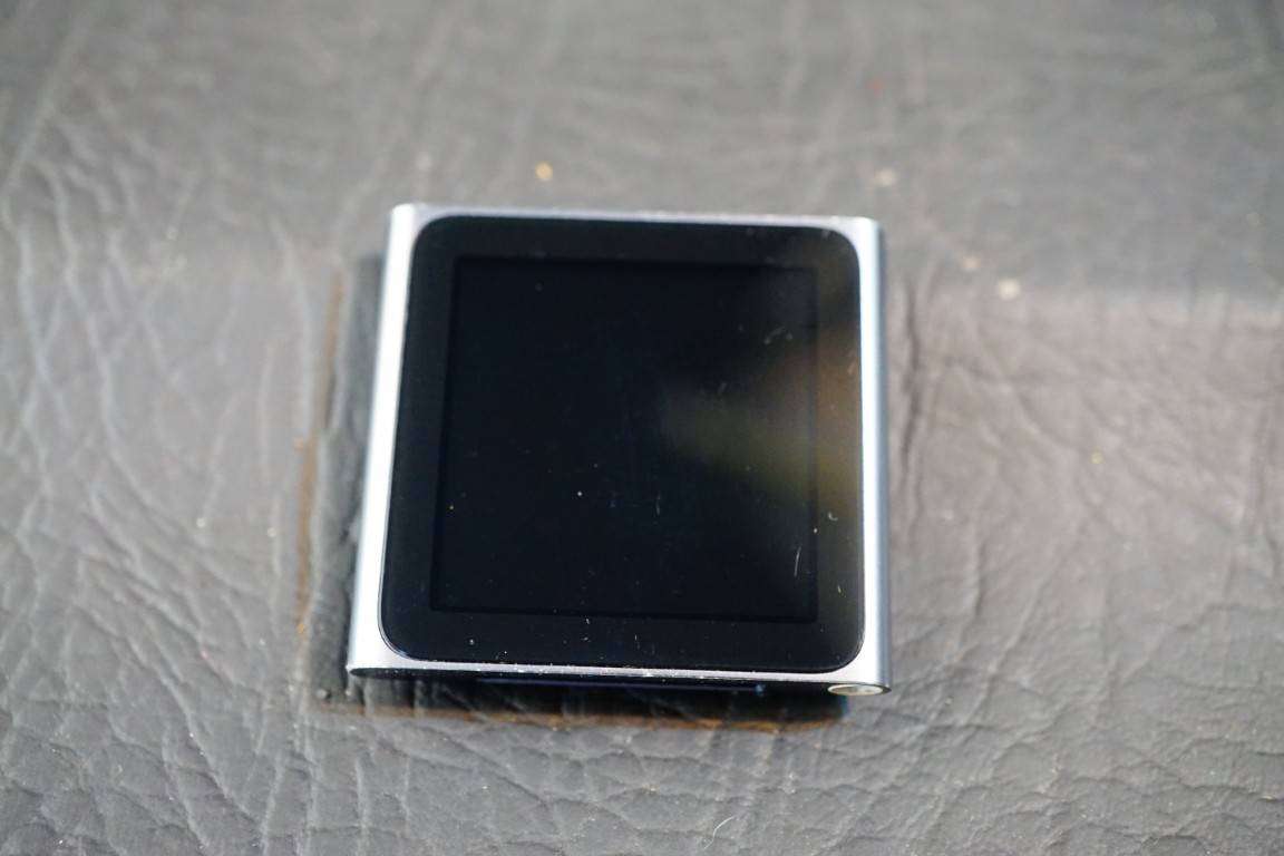 Apple iPod Nano 6th Generation Grey 16GB Model MC694 **Great Condition**