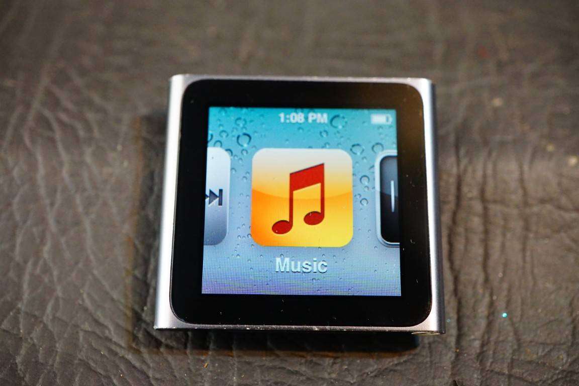Apple iPod Nano 6th Generation Grey 16GB Model MC694 **Great Condition**