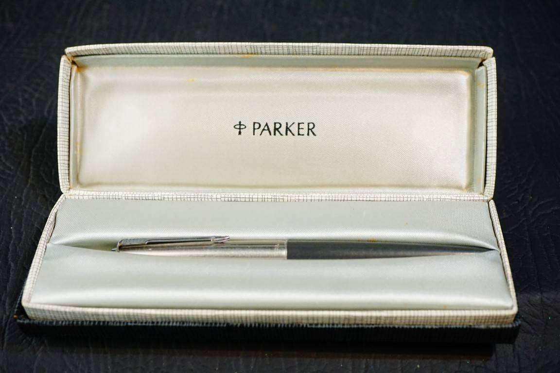 Vintage Parker 45 Fountain Pen Gray and Brushed Chrome **Good Condition**