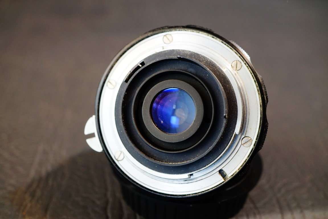 Nikon Nikkor-S Auto 35mm F2.8 Lens in Nikon F Mount   **Excellent Condition**