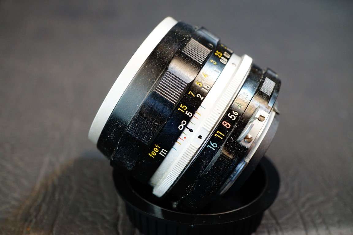 Nikon Nikkor-S Auto 35mm F2.8 Lens in Nikon F Mount   **Excellent Condition**