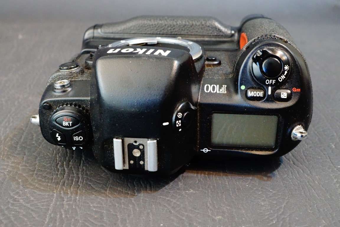 Nikon F100 Pro Level 35mm SLR Film Body  **Great Condition**