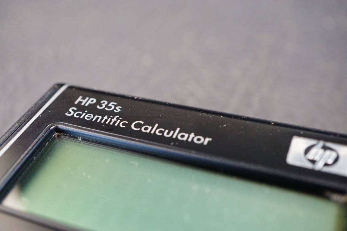 Vintage Hewlett Packard HP-35s Scientific Calculator **Great Condition**