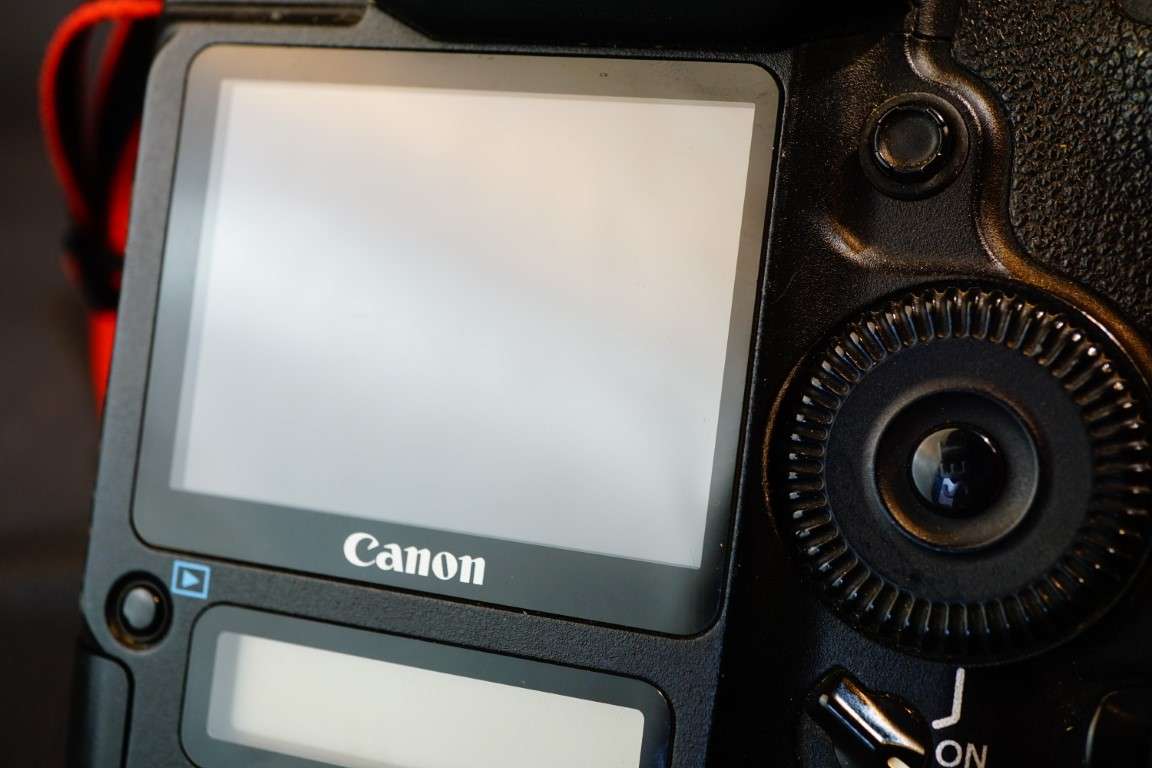 Canon EOS 1D Mark III 10.1MP Digital SLR Camera Body Full Frame Sensor **Great Condition**