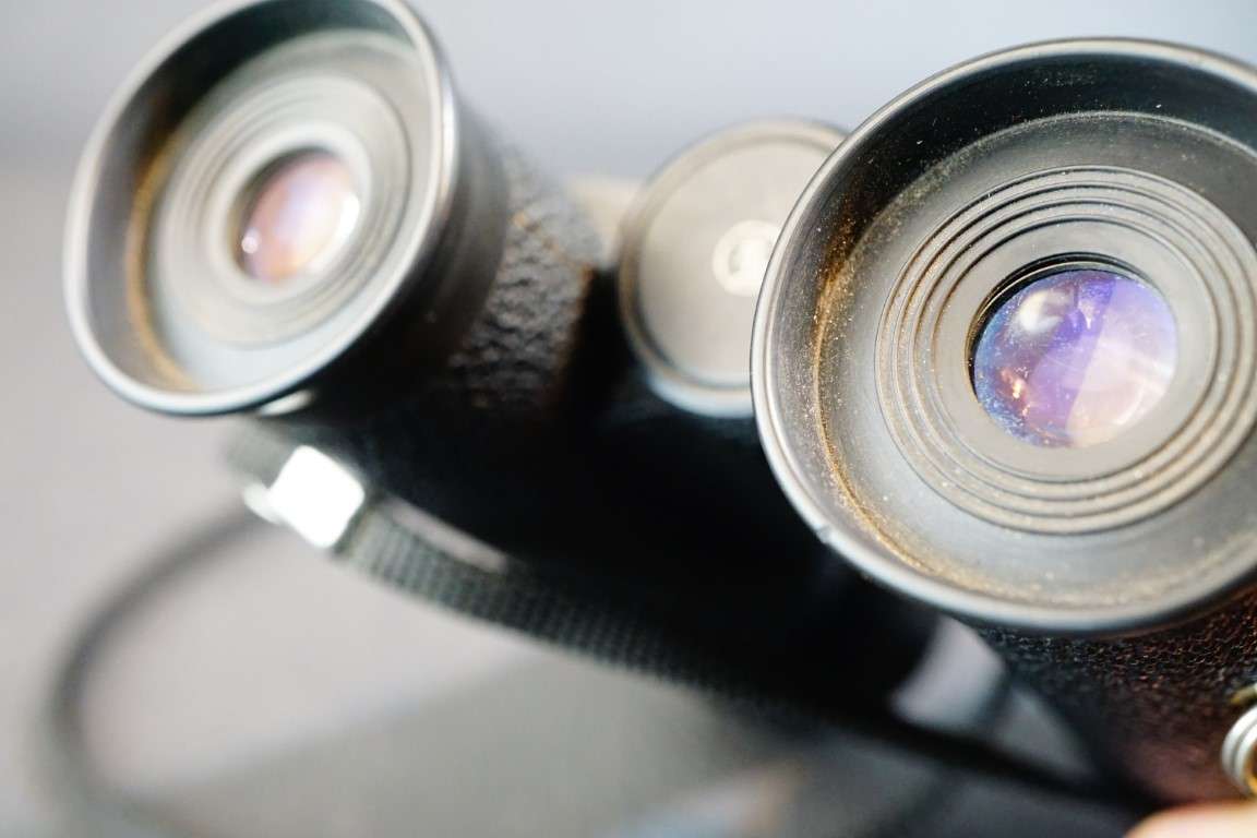 Minolta 10x40 Field 5.6 Roof Prism Binoculars