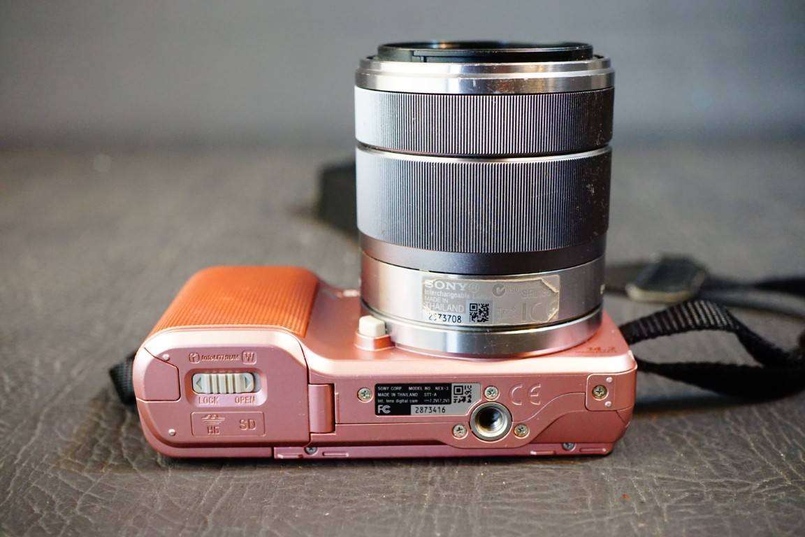 Sony Alpha NEX-3N 16.1MP Mirrorless Digital Camera with Sony 18-55mm Lens **Goodish Condition**